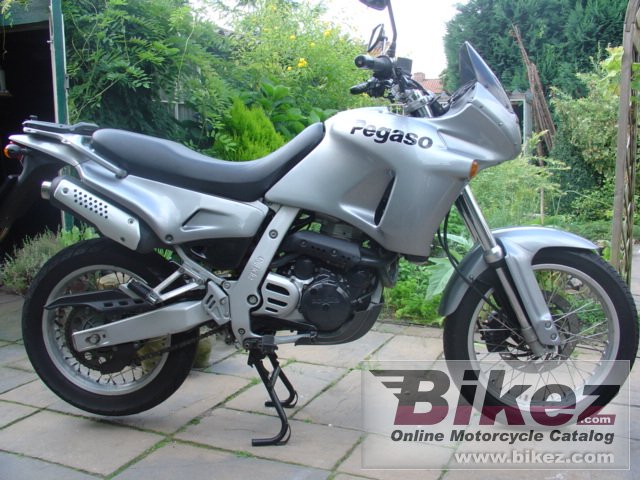Big nymous user. pegaso 650 picture and wallpaper from Bikez.com